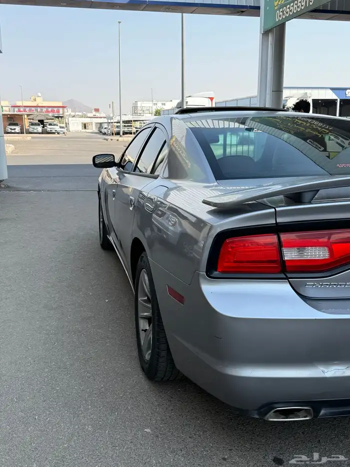 للبيع دوج تشارجر 2014 4