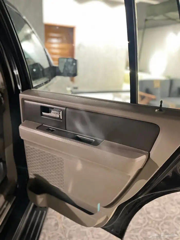 فورد اكسبديشن 2013 بدون دبل 14