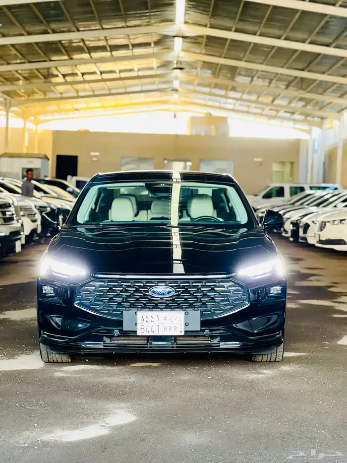 فورد تورس تيتانيوم فل كامل موديل 2023 0