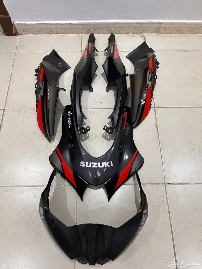 فيابر ريس سزوكي 1000RR اصلي وكاله 2