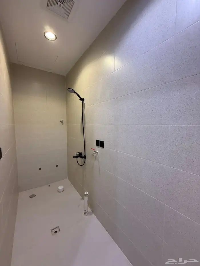 للبيع شقق علويه ببلكونه وإطلاله رائعه ف ابها خلف المستشفى 10