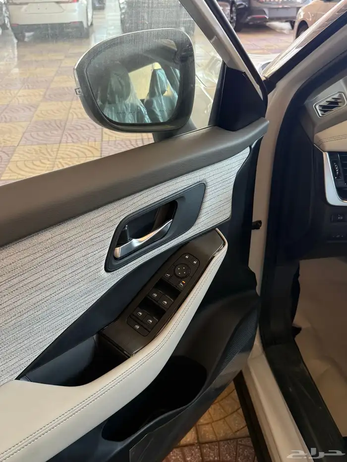 اكستريل 2026 دبل 7 مقاعد - و استاندر 16