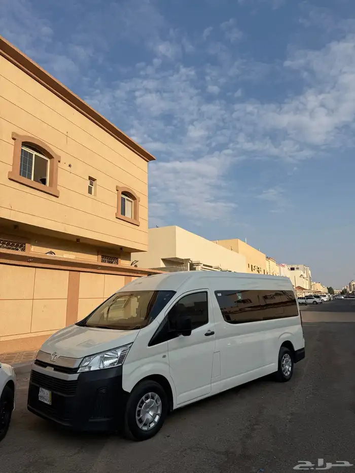 باص للايجار مع السائق 0