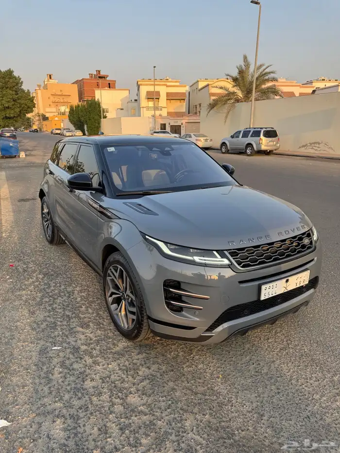 لاندروفر ايفوك 2022 وراد الناغي 9