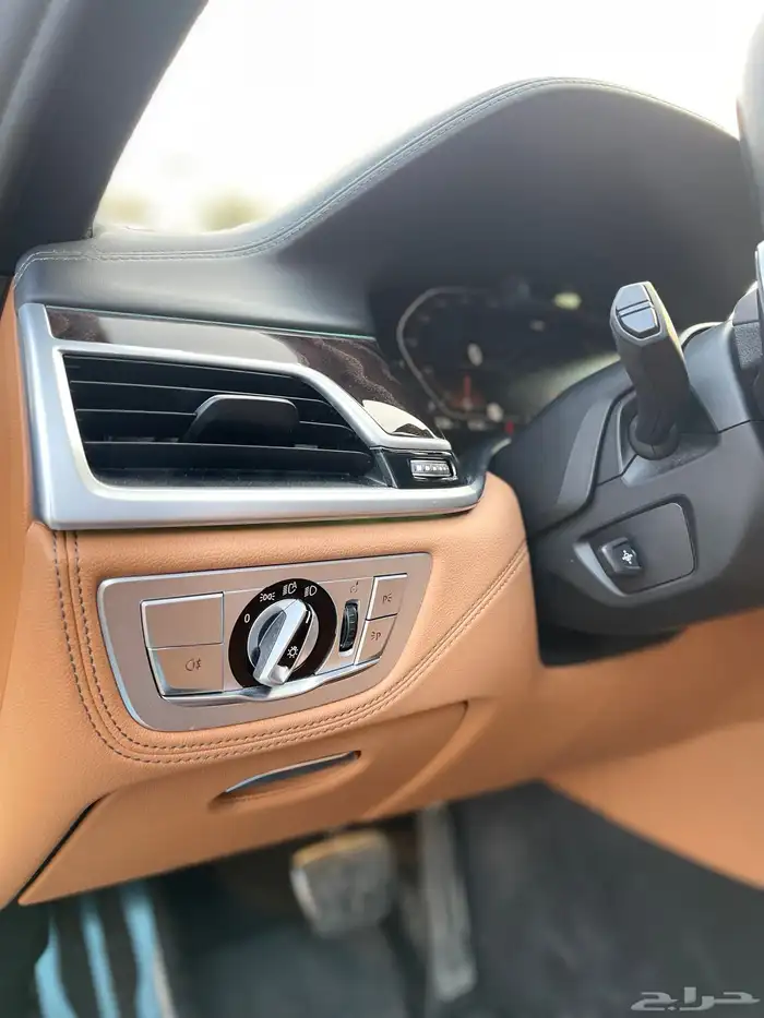 BMW-730li-2021 36