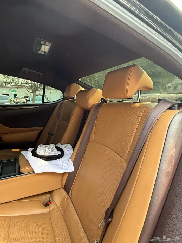 للبيع لكزس موديل 2021 ES300 11