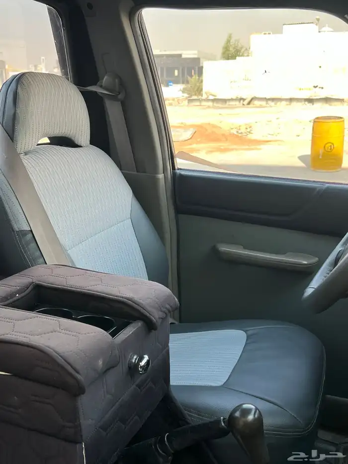 شاص نيسان 2005 اسود 6