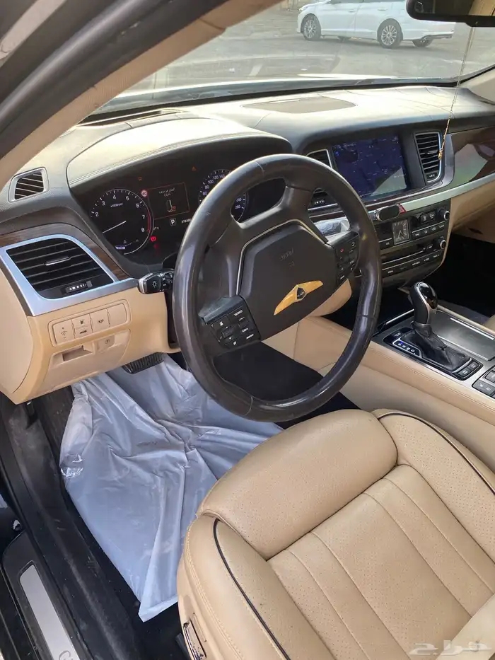 جنسس G80رويال 7