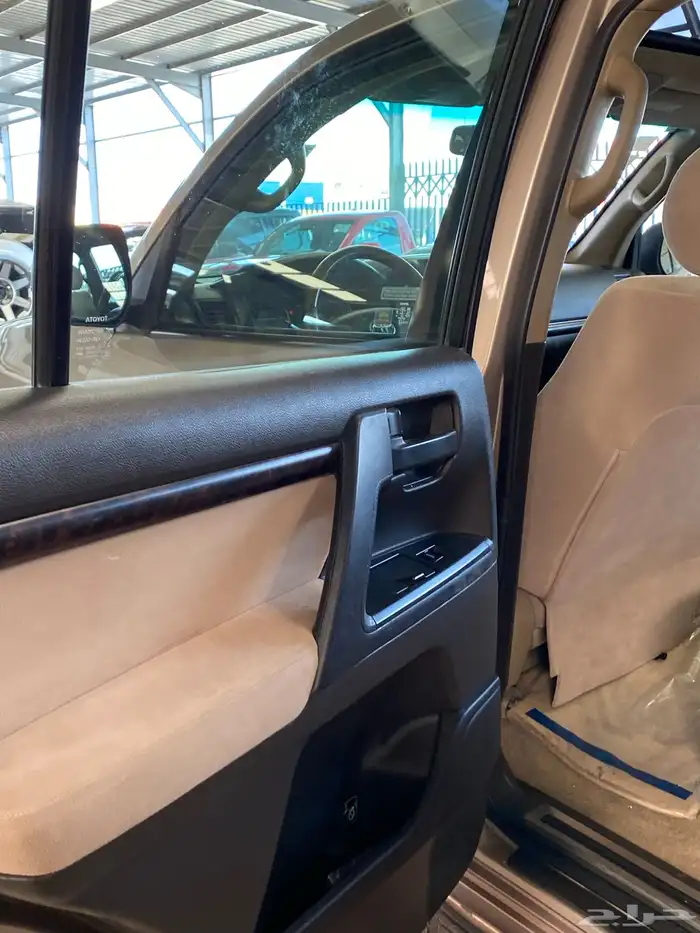 جى اكس ار 2009 ( 8 سلندر ) 11