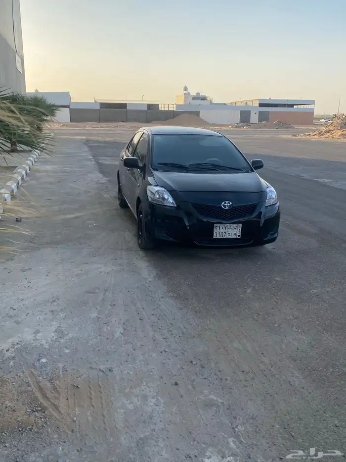 للبيع يارس 2012 1