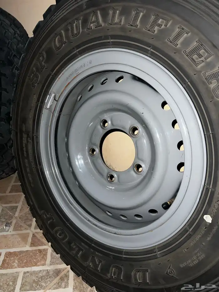 للبيع جنوط شنبر مع كفرات 3