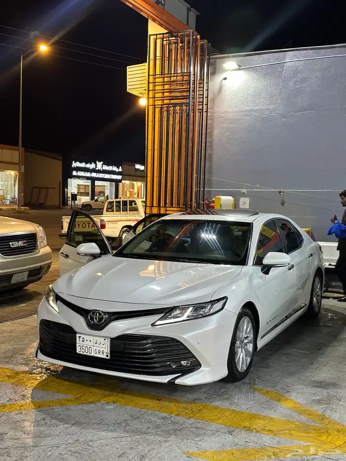 كامري 2018 فل كامل وكالة. 0