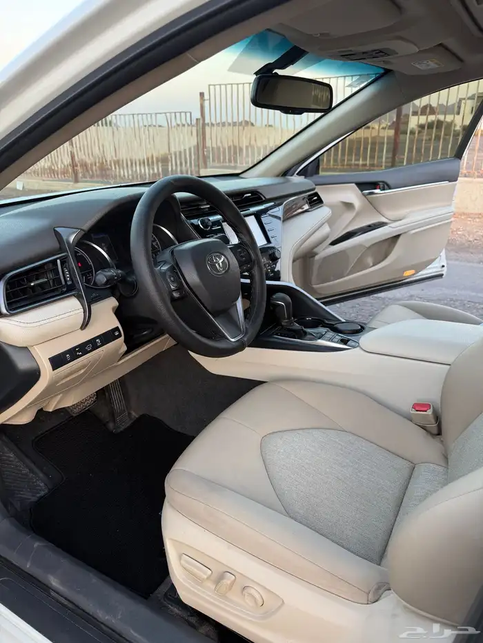 تويوتا كامري 2020 GLE هايبرد نظيفه جدا 12