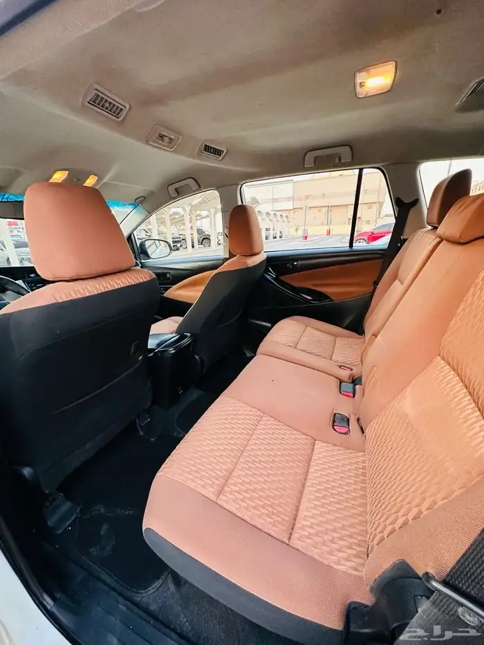 للبيع تويوتا انوفا 2016 ( 7 مقاعد) السعر 44 ألف 13