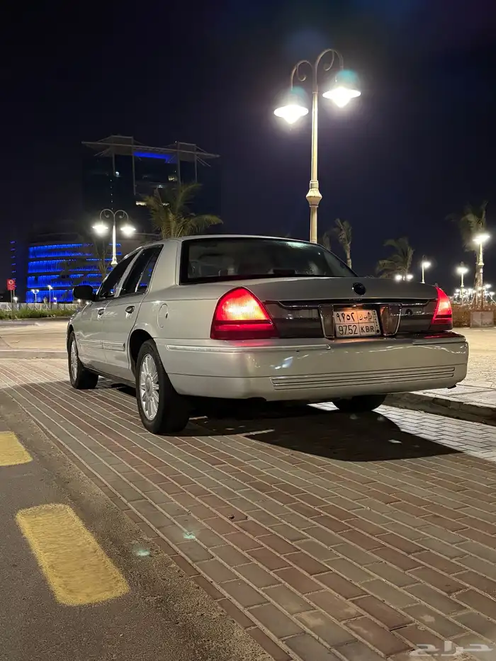 فورد جراند ماركيز 2011 5