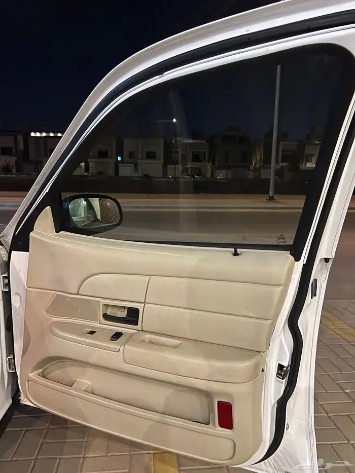 فورد فكتوريا بوليسي 35