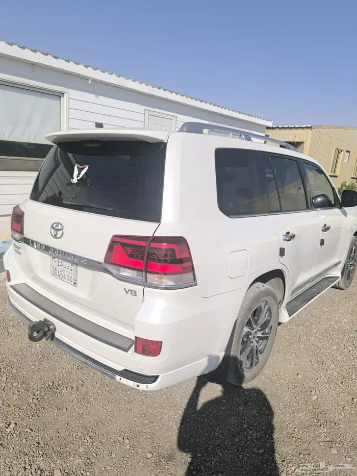 لاندكروزر 2020 وكاله 4