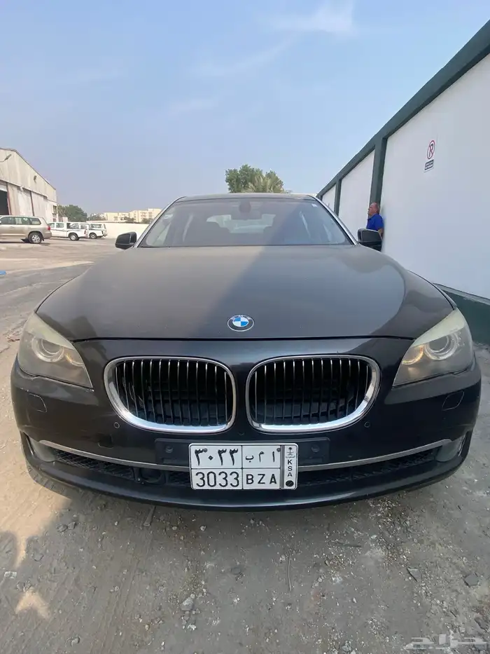 BMW 750 2009 3