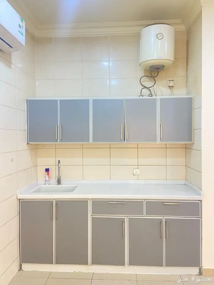 شقة سكنية للايجار الشهري والسنوي غرفتين 5