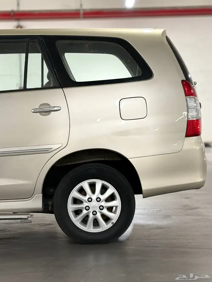 تويوتا انوفا فل كامل G 2013 بقمه النظافه 15