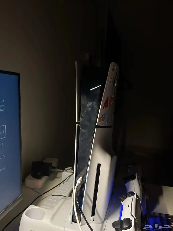 سوني 5 جديد ومافيه اي شي ولا خدش ولا شي مع كرتونه 1