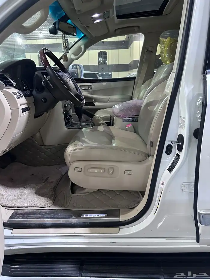 لكزس LX 2013 سعودي فل كامل 14