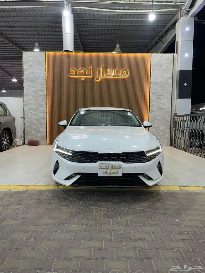 كيا كي 5 موديل 2023 ستاندر 1