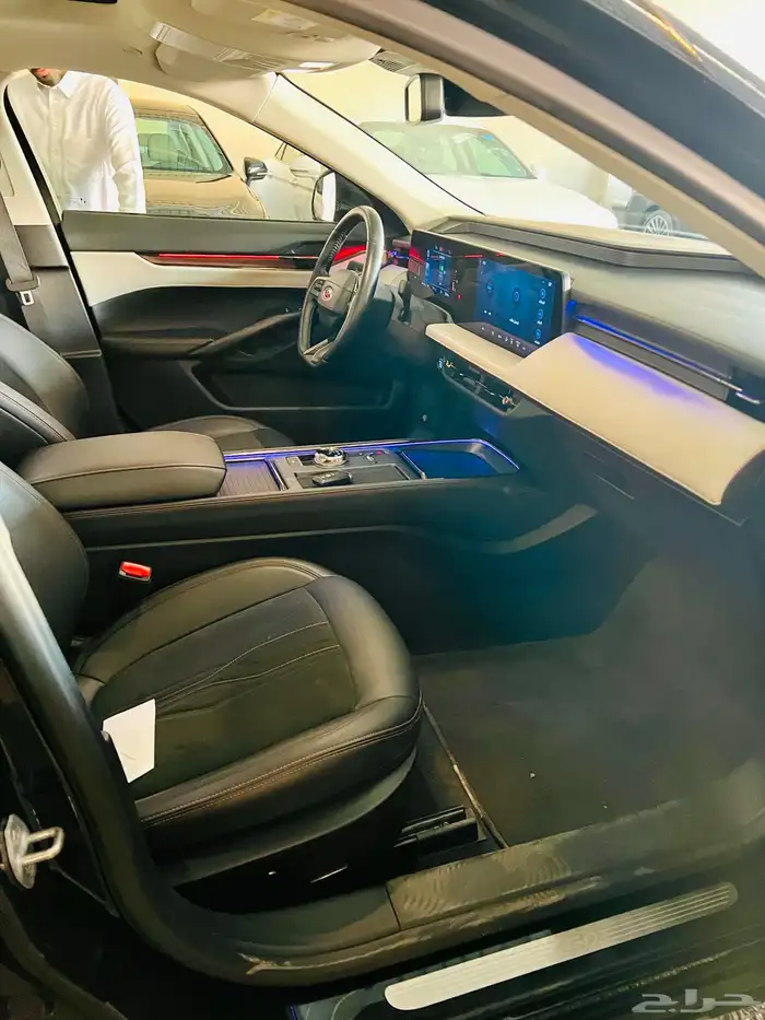 فورد تورس تيتانيوم فل كامل موديل 2023 20