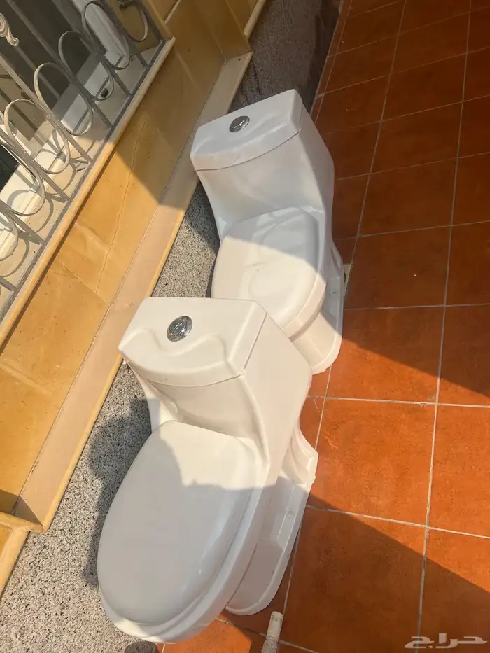 ابواب حديد وكراسي حمام 0