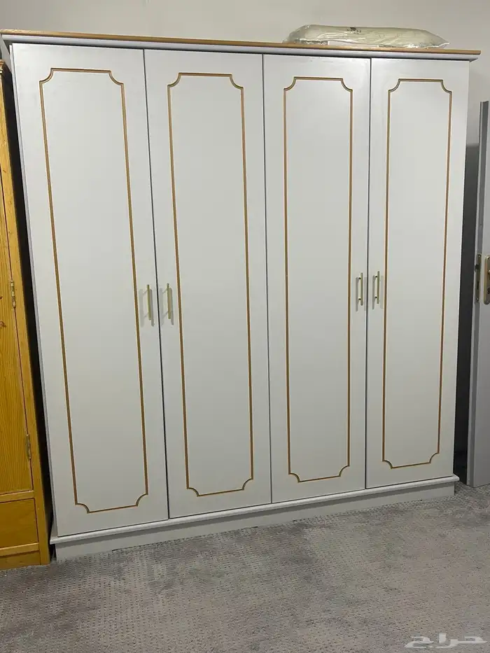 دولاب خشبي 2