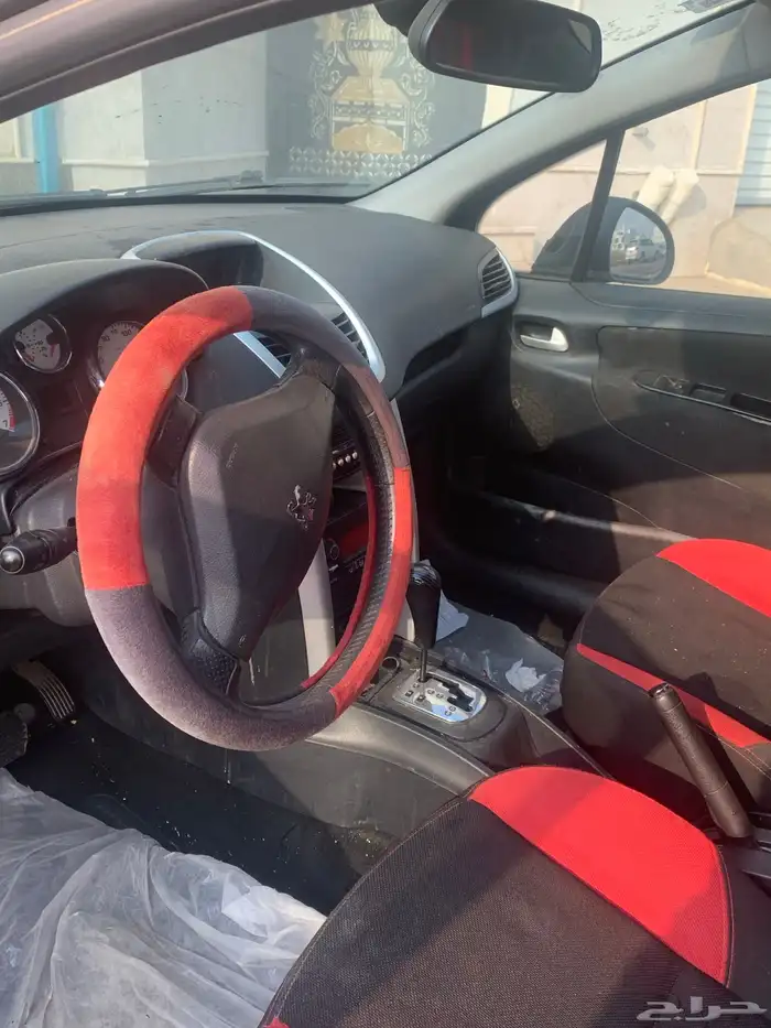 بيجو لون اسود 2012 5