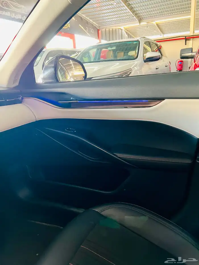 فورد تورس تيتانيوم فل كامل موديل 2023 40