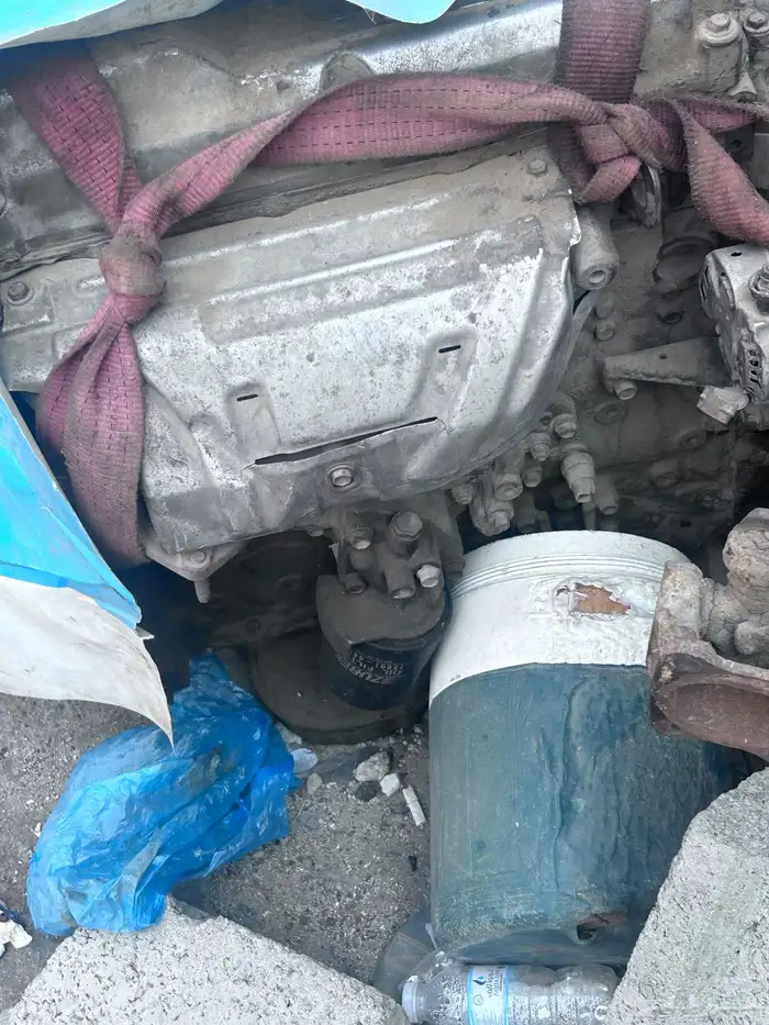 قطع دينات ايسوزو مسوبيشي قلاب ديهاتسو ديزل مستعمل 3