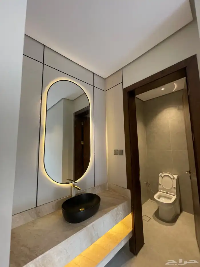 شقه تمليك حي الاخضر 6 غرف وصاله 6