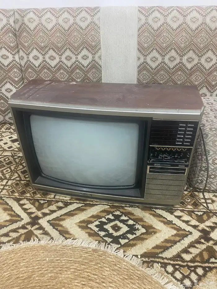 للبيع منقل وتلفزون تراثي شغال عل شرط عل سوم 0