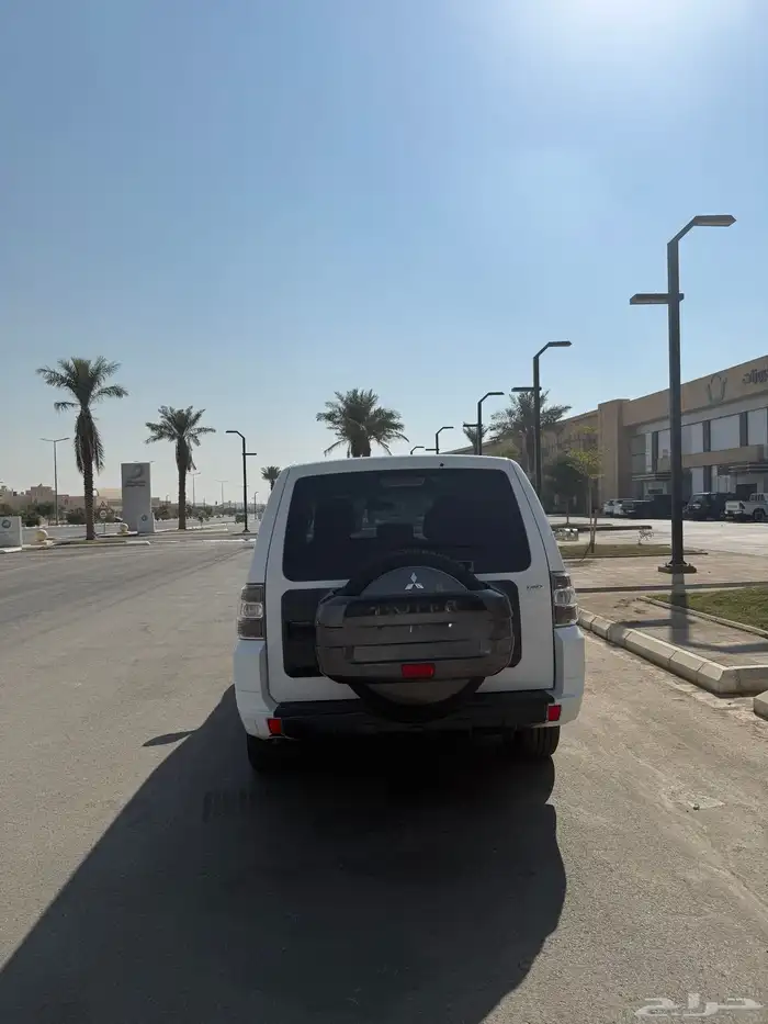 جيب باجيرو 2015 ديزل تيربو دفلك 6