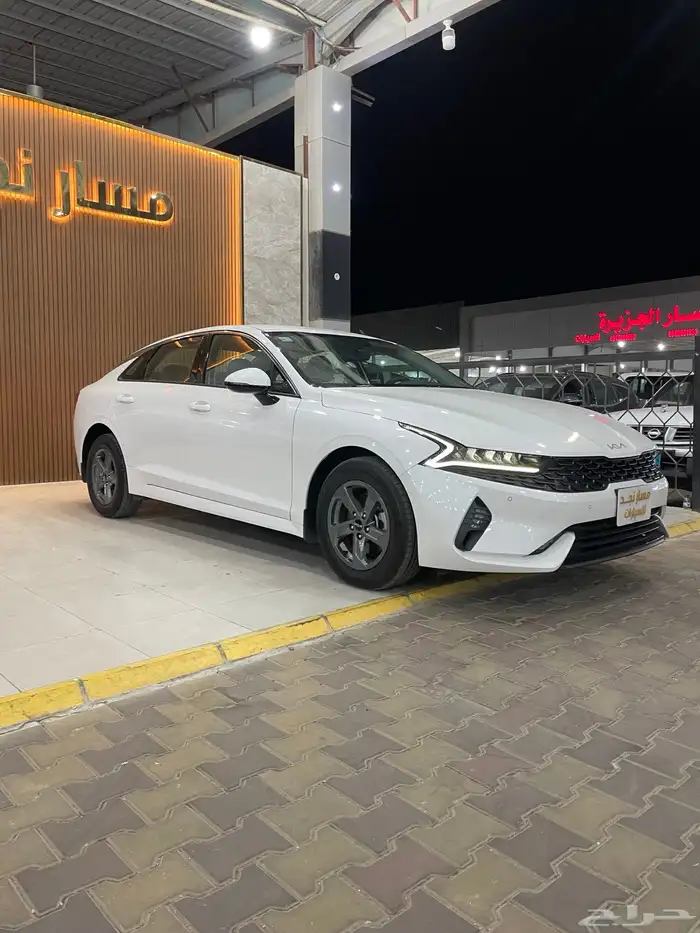 كيا كي 5 موديل 2023 ستاندر 3