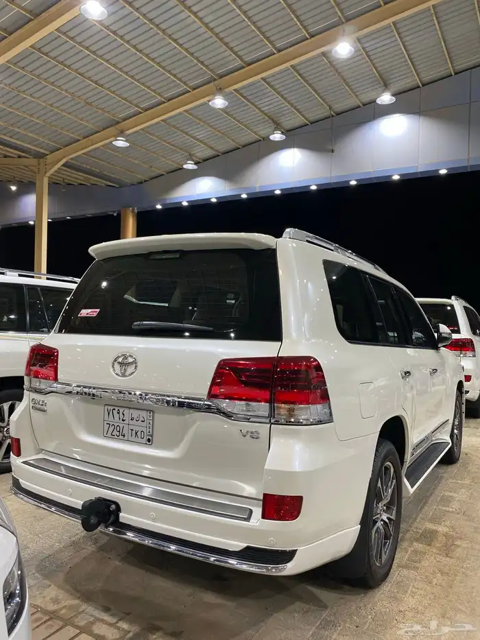 للبيع جيب جي اكس ار 2020 تورينق فل كامل عبداللطيف عداد 72 6