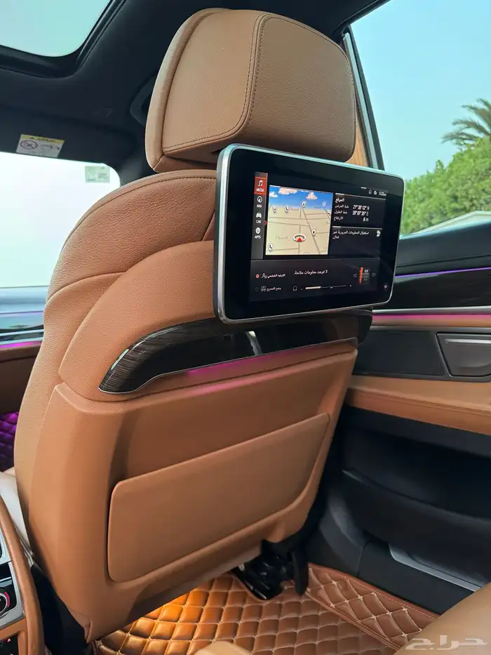 بي ام دبليو 2022 LI730 12