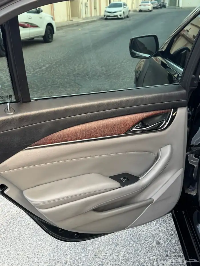 للبيع كاديلك CTS 21