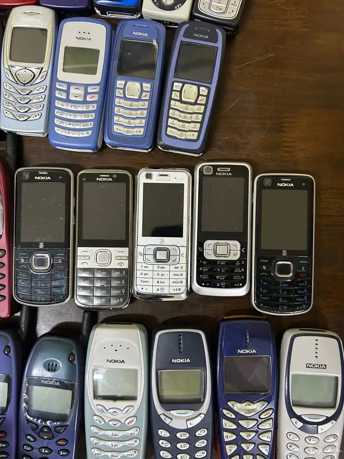 جوالات نوكيا رهيب باندا عجيب وبلاكبيري بورش بولد باسبورت وب 20