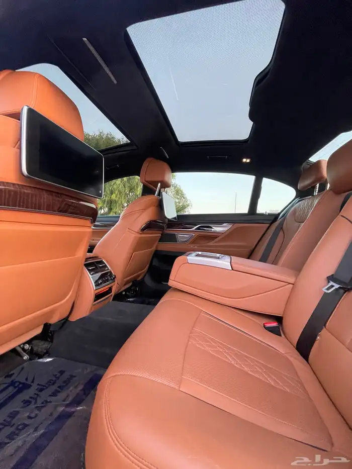 بي ام دبليو2017 فل كامل اعلى مواصفات740الموقع بريده 96