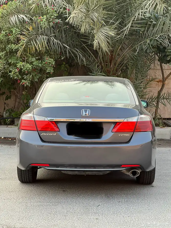 هوندا أكورد 2013 ممشى قليل ستاندرد نظيف جدا 9