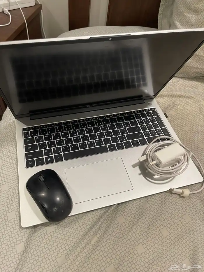 للبيع لابتوب هواوي جديد 1