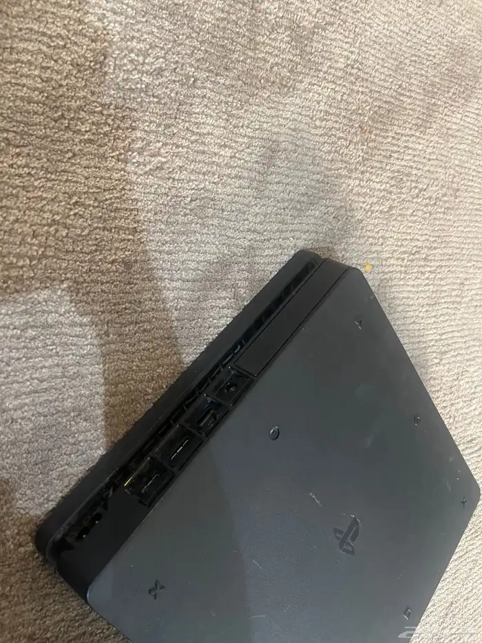 سوني فور مستعمل ب250 1