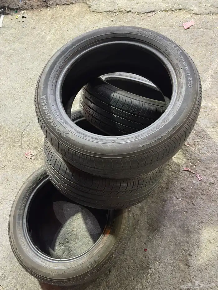 كفرات 215 55 17 يكوهاما وكالة كامري شبه جديده 6