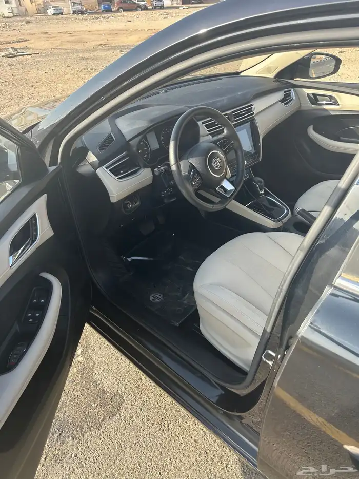 ام جي 5 2021 بصمه 9