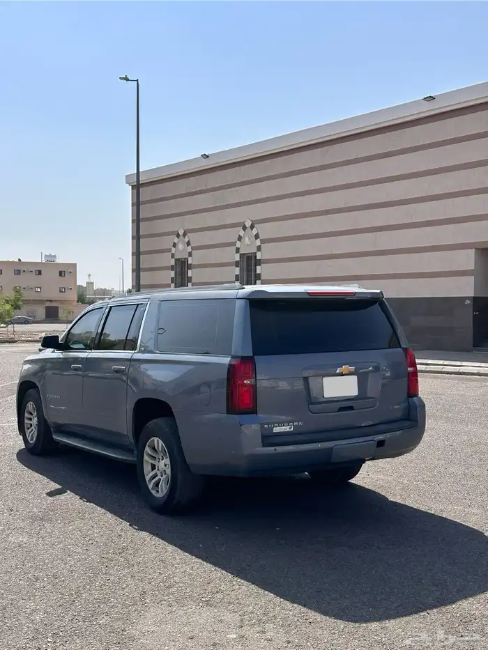 شيفروليه سوبربان LS 2017 مستعملة قير اوتماتيك دبل 3