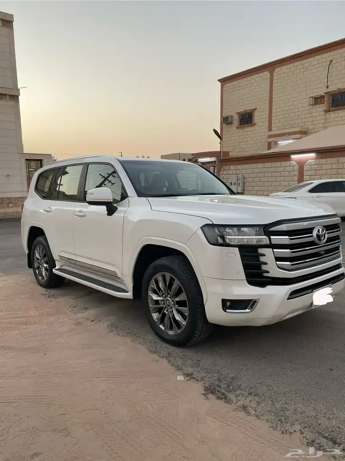 لاندكروزر جي اكس ار GXR L4 2