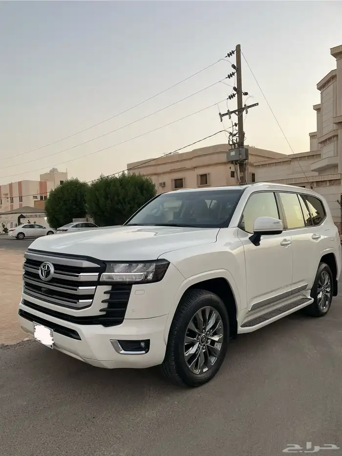 لاندكروزر جي اكس ار GXR L4 1